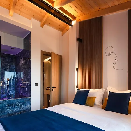My Luxury Suites Hotel *